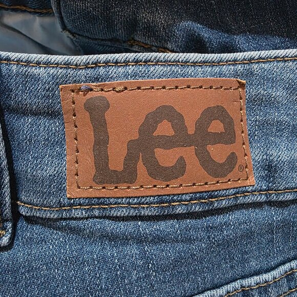 Lee Mid Rise Bermuda Short Regular Fit Stretch Women's Plus Size 20W & 26W Blue - Picture 7 of 10